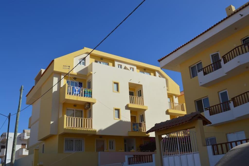 Tres Caravelas Studio Flats Santa María Exterior foto