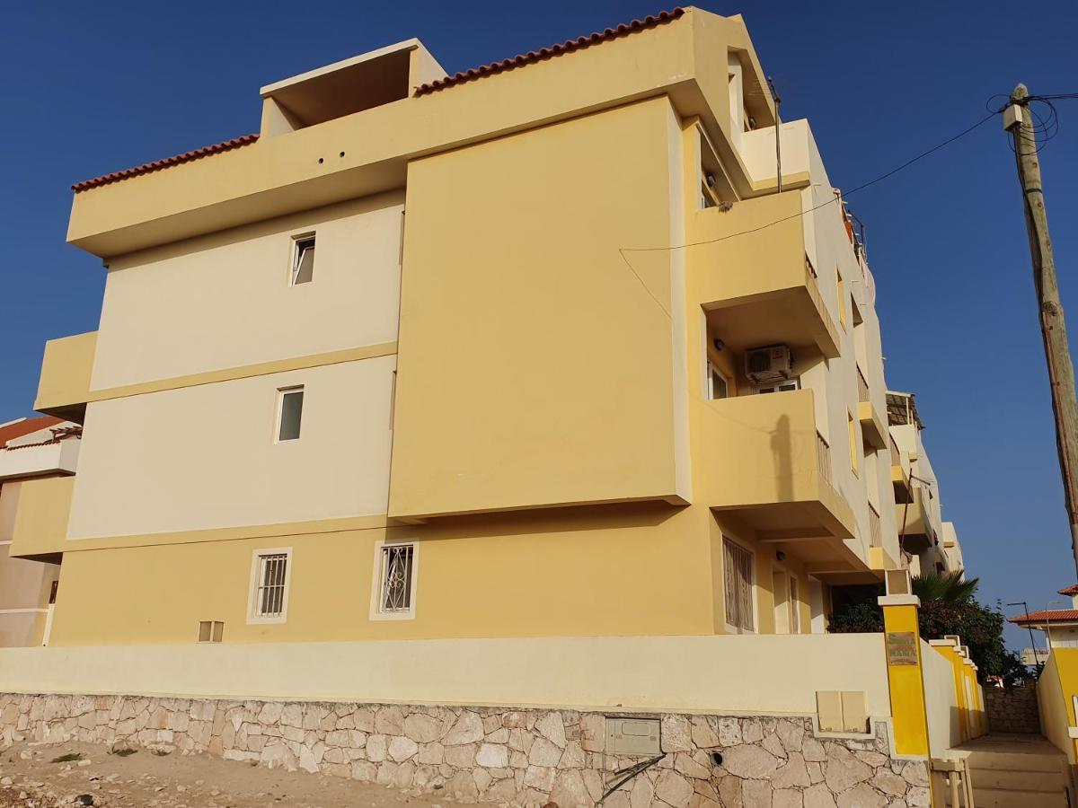 Tres Caravelas Studio Flats Santa María Exterior foto